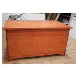 Dovetailed Oak Hope Chest / Coffee Table