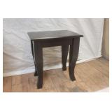 Cabriole End Table