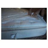 Queen Therapedic Barclay Mattress / New / Canada