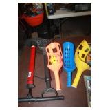 Air Pumps & Ball Sco0ps