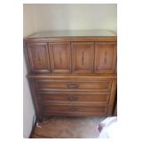 White Fine Furniture Retro  Dresser