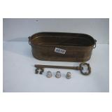 Brass Key, Planter & Thimbles