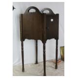 Vintage Wooden Smpkers Pipe Stand