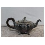 Rogers Old English Melon Tea Pot
