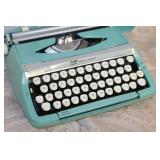 Smith Corona Corsair Deluxe Typewriter
