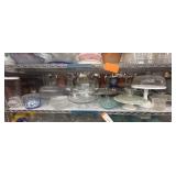 1 shelf of assorted glassware