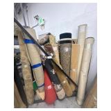 Lot of approximately 14 assorted rugs