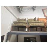 Lot of 2 chairs