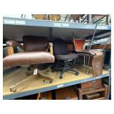 Lot of 15 assorted chairs