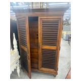 Armoire closet