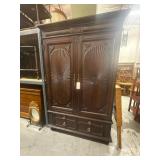 Lot of 2 cabinets