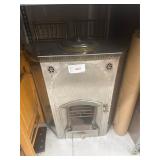 Pither's 'Pitradsto' Radiant Stove, Gothic