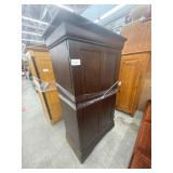 Lot of 2 wood cabinets