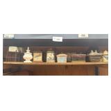 Lot of 14 assorted small decorations