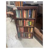 Lot of 3 bookcase displays