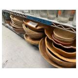 1 shelf of wooden kitchenware - see description