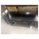 Lot of 3-piece set coffee and end tables