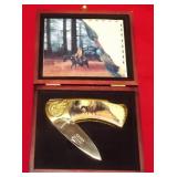 COLLECTIBLE FOLDING KNIFE IN WOODEN  DISPLAY CASE