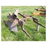 2 Pt Hitch 2 Bottom Plows