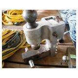 Alum Drop Hitch w/ 2 Balls