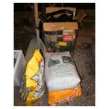 3 Bags Lawn Fertiilizer/ Leaf Blower