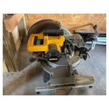 DeWalt 12-Inch Compound Miter Saw