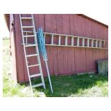 2 Alum Ladders/ Clothsline Pole/ Tailgate for Dump