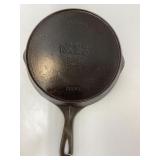 Wagner Ware Sidney No. 7 Cast Iron Skillet