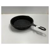 Cast Iron Skillet With Loop Handle