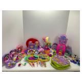 Polly Pocket Playset Collection with Carry Case