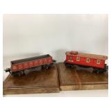 O Scale Lionel #2682 Caboose and #2677 Hopper