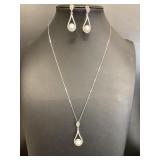 925 Silver Necklace and Earrings with Pearl Detail
