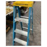 4 ft Werner Fiberglass Stepstool