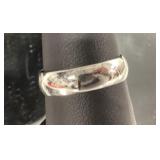 10 KT White Gold Band Ring, Size 8.5