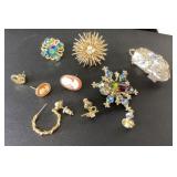 Costume Jewelry Pieces