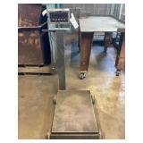 1,000 lb. Digital Industrial Floor Scale