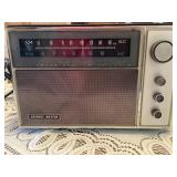 Channel Master All Transistor AM/FM Table Radio