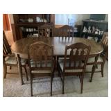 Bassett Furniture Dining Table with Six Chairs