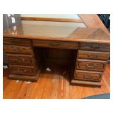 Wood Veneer Office Desk with Nine Drawers