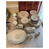 12 service Kaysons Fine China Golden Rhapsody Din