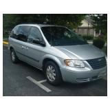 2006 Chrysler Town & Country Mini Van