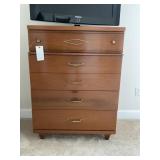 Bassett 43ï¿½x32ï¿½x 18ï¿½ Mid-Century Chest of Drawers