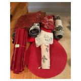 Table Linens with Holiday Themes