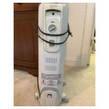 De'Longhi SafeHeat Oil-Filled Radiator Heater