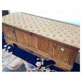 Cedar-Lined Wooden Storage Bench with Floral Uphol