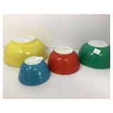 4 Pyrex Primary Colors Mixing Bowls