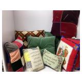 8 Homemade Decorative Pillows