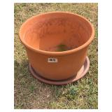 17 inch terra-cotta pot fluted top