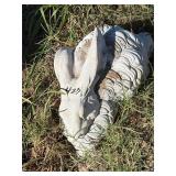 Concrete bunny 13 inches