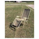 Lawn zero gravity lounger